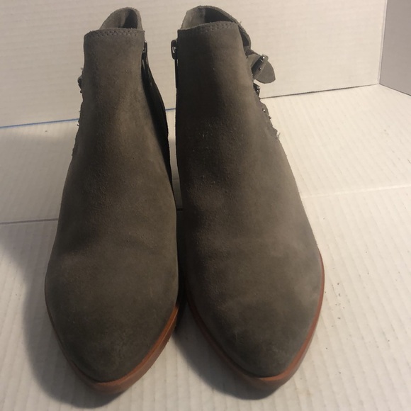 Frye Ray Belted Gray Suede Bootie EUC women’s size 9 - Picture 3 of 7